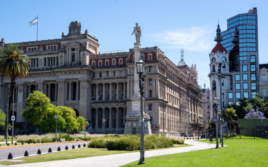 El Gobierno impugna la suspensión del voto vinculada a la ley de nietos acordada por el Supremo