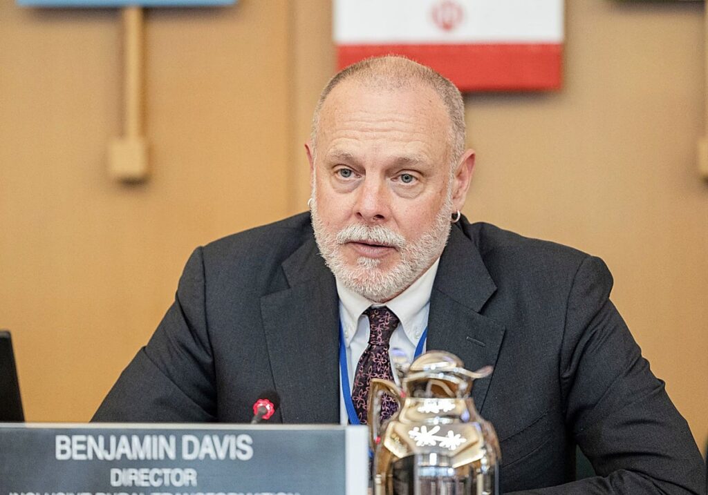 Benjamin Davis atribuye su salida de la FAO a sus denuncias sobre el hambre en Gaza