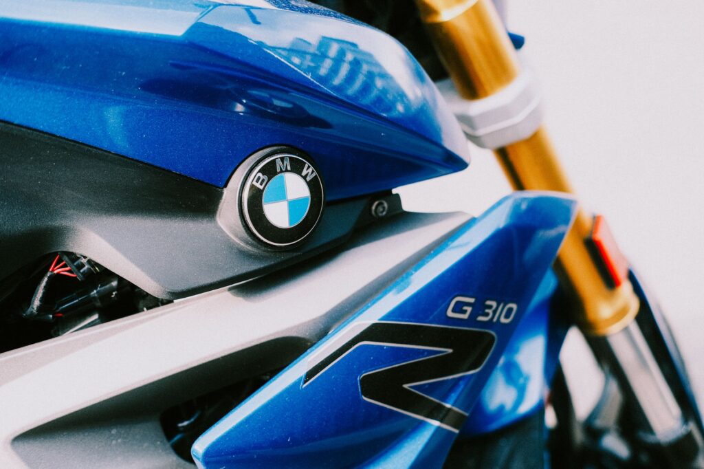 BMW F 900 R Black Edition: edición limitada de 100 unidades por 8.990 euros