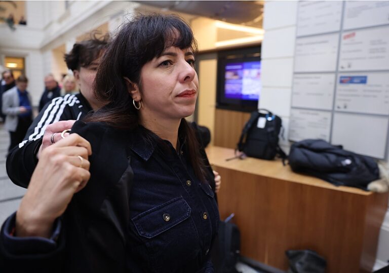 Elif Eralp, líder de Die Linke en Berlín, denuncia amenazas de entornos próximos a Hamás