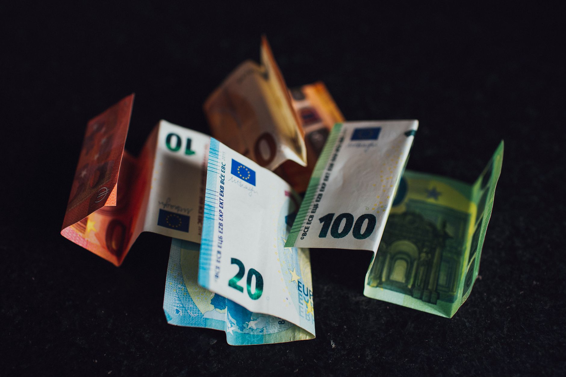 España eleva al 30% el gravamen máximo del ahorro, casi el doble de la media de la UE