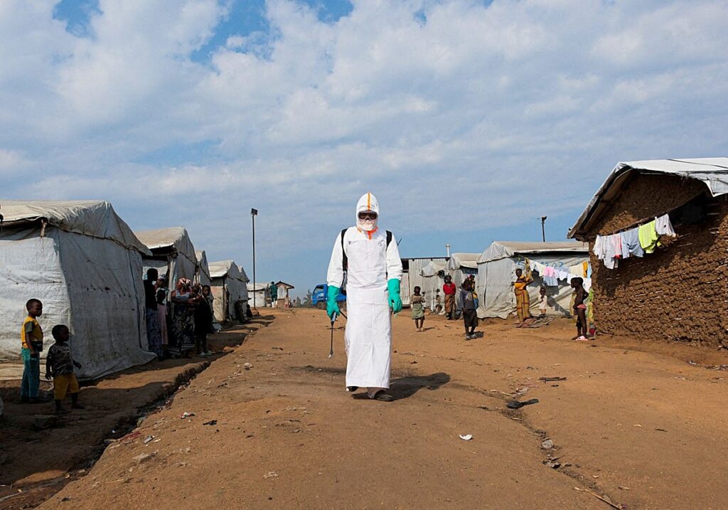 La epidemia de ébola en Congo supera los 2.500 muertos y crece de forma exponencial