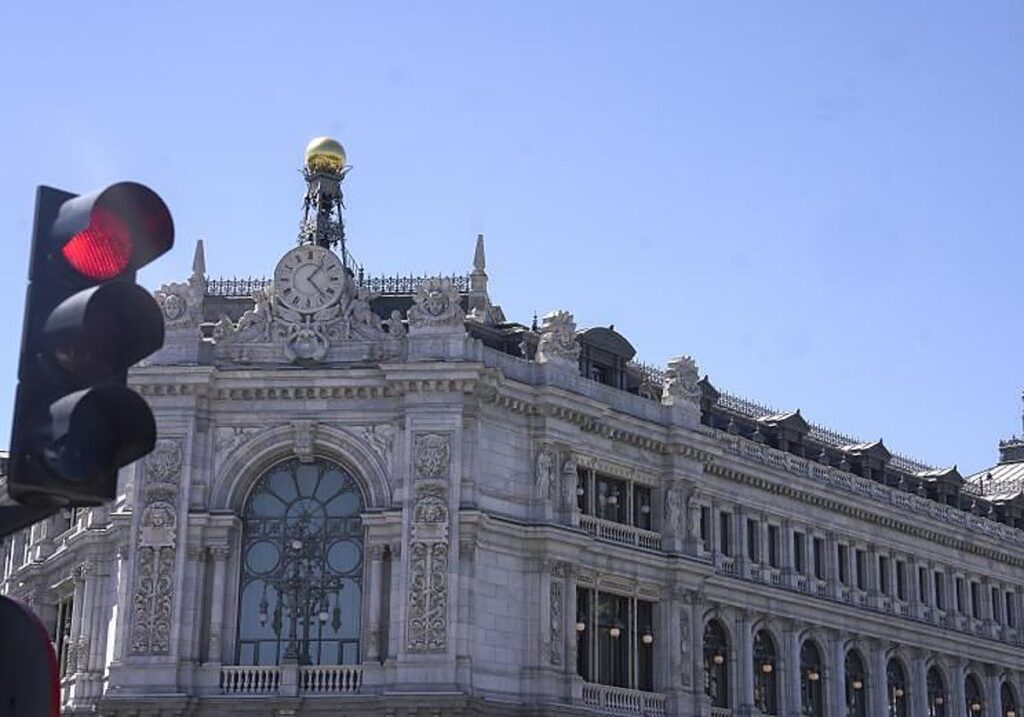 La gran banca eleva la rentabilidad del sector por encima del 16%