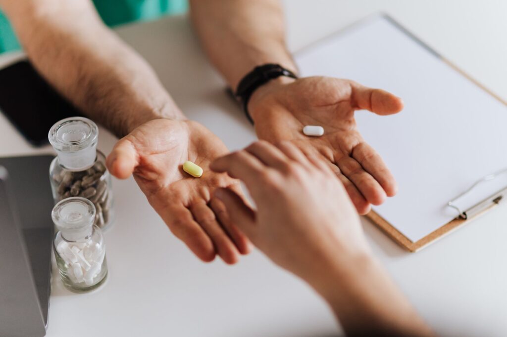 Las farmacias murcianas refuerzan la prevención del cáncer de cérvix y colorrectal
