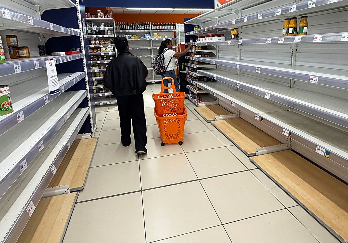 Los bloqueos de agricultores y transportistas agravan la escasez en Italia