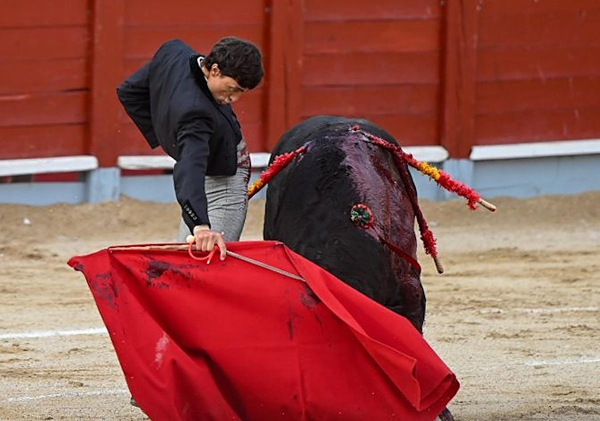 Paco Ureña corta una oreja en el 96º Festival Taurino benéfico de Chinchón