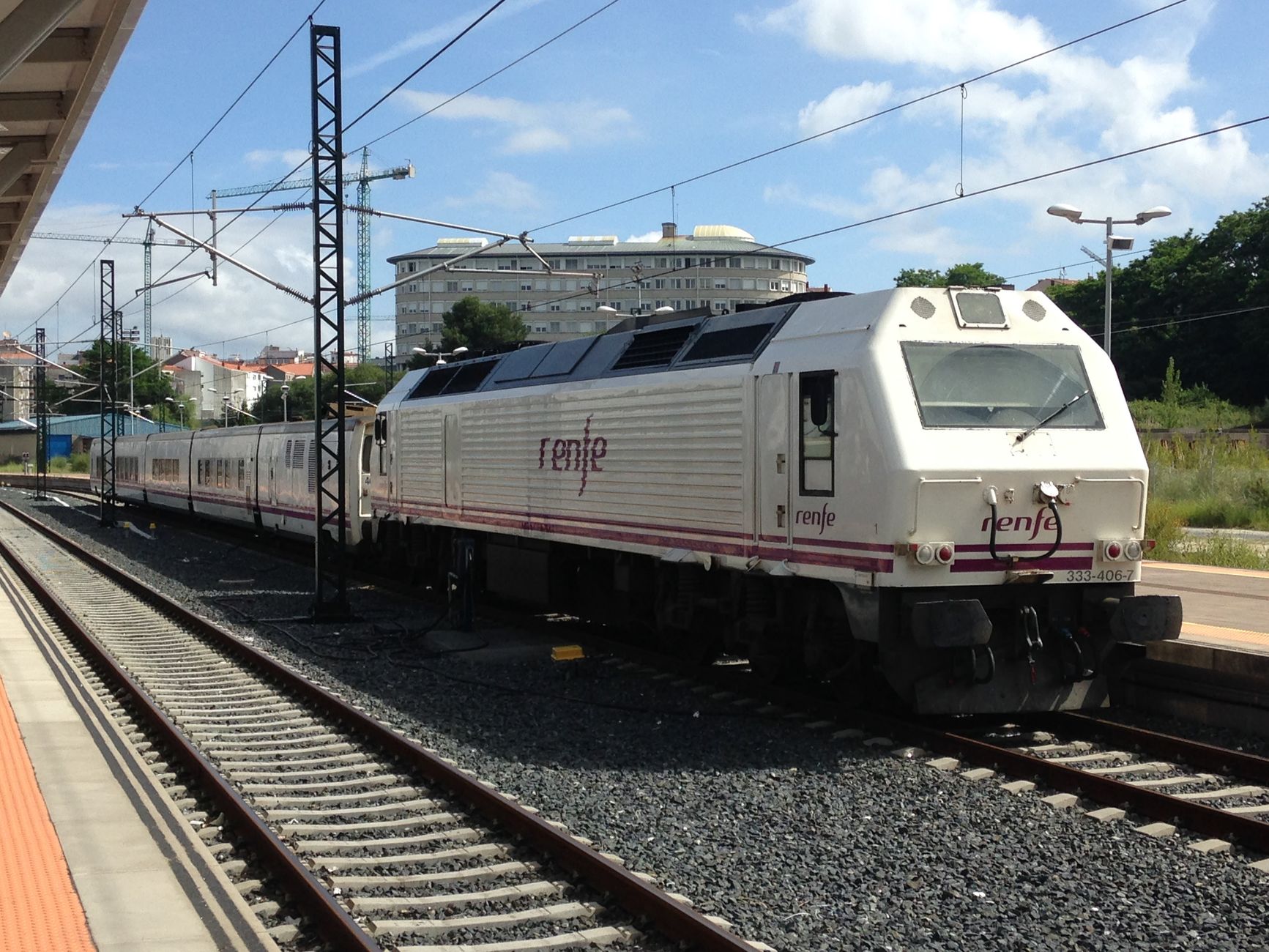Renfe recupera la histórica ‘galleta’ y estrenará una nueva web de venta de billetes