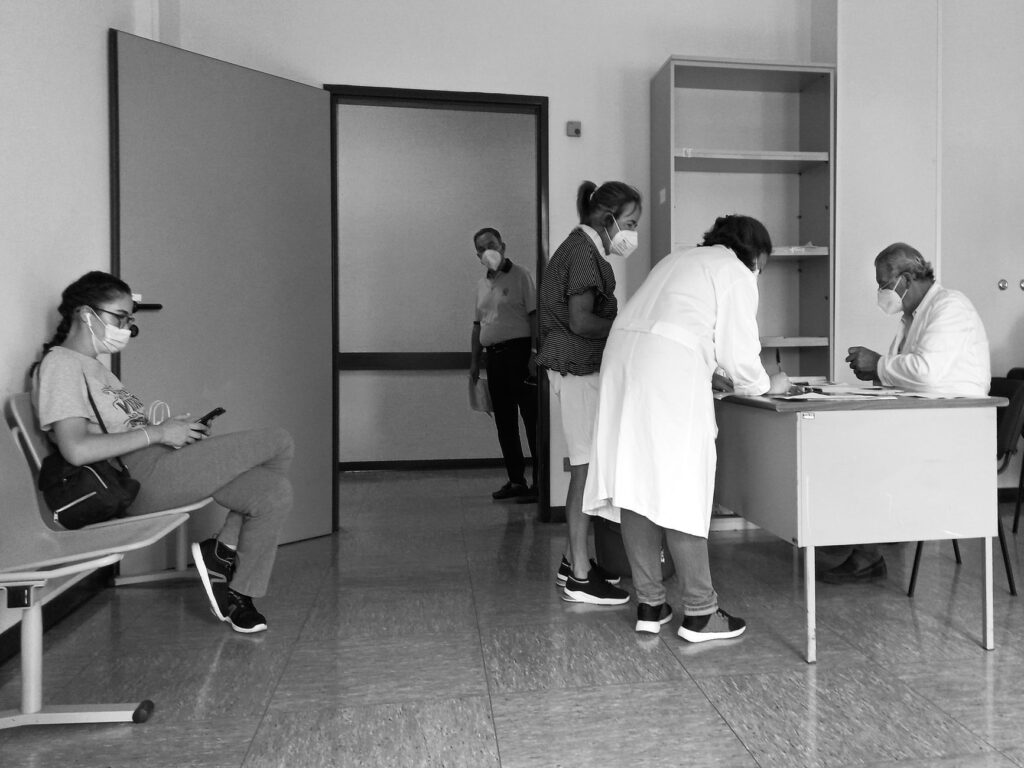 Sanidad impulsará un real decreto para reforzar el control de las listas de espera